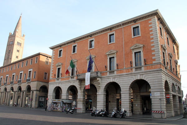 EMILIA ROMAGNA ECONOMY -Credito e Risparmio a Forlì-Cesena e Rimini